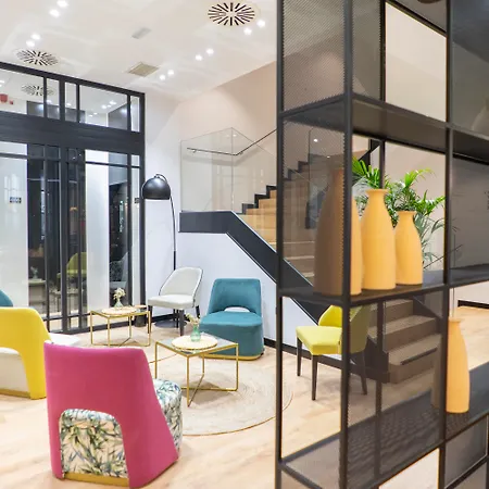Hotel Boutique Puerta De Granadas 3*