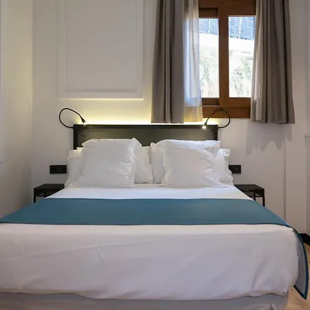 Boutique Puerta De Granadas Hotel