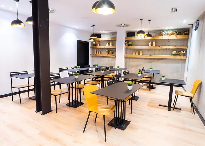 ブティック プエルタ デ ラス グラナダス ホテル 3*