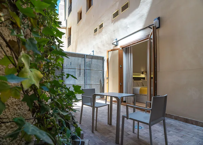 ブティック プエルタ デ ラス グラナダス 3* グラナダ