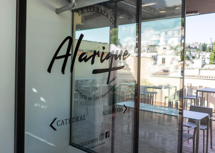 ブティック プエルタ デ ラス グラナダス グラナダ